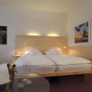 3* ホテル ダップ